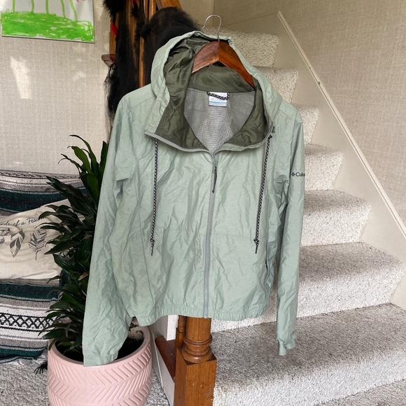 Columbia Light Green Cropped Wind Breaker Jacket - Picture 1 of 10